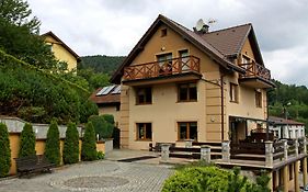 Dom w Górach TRESNA